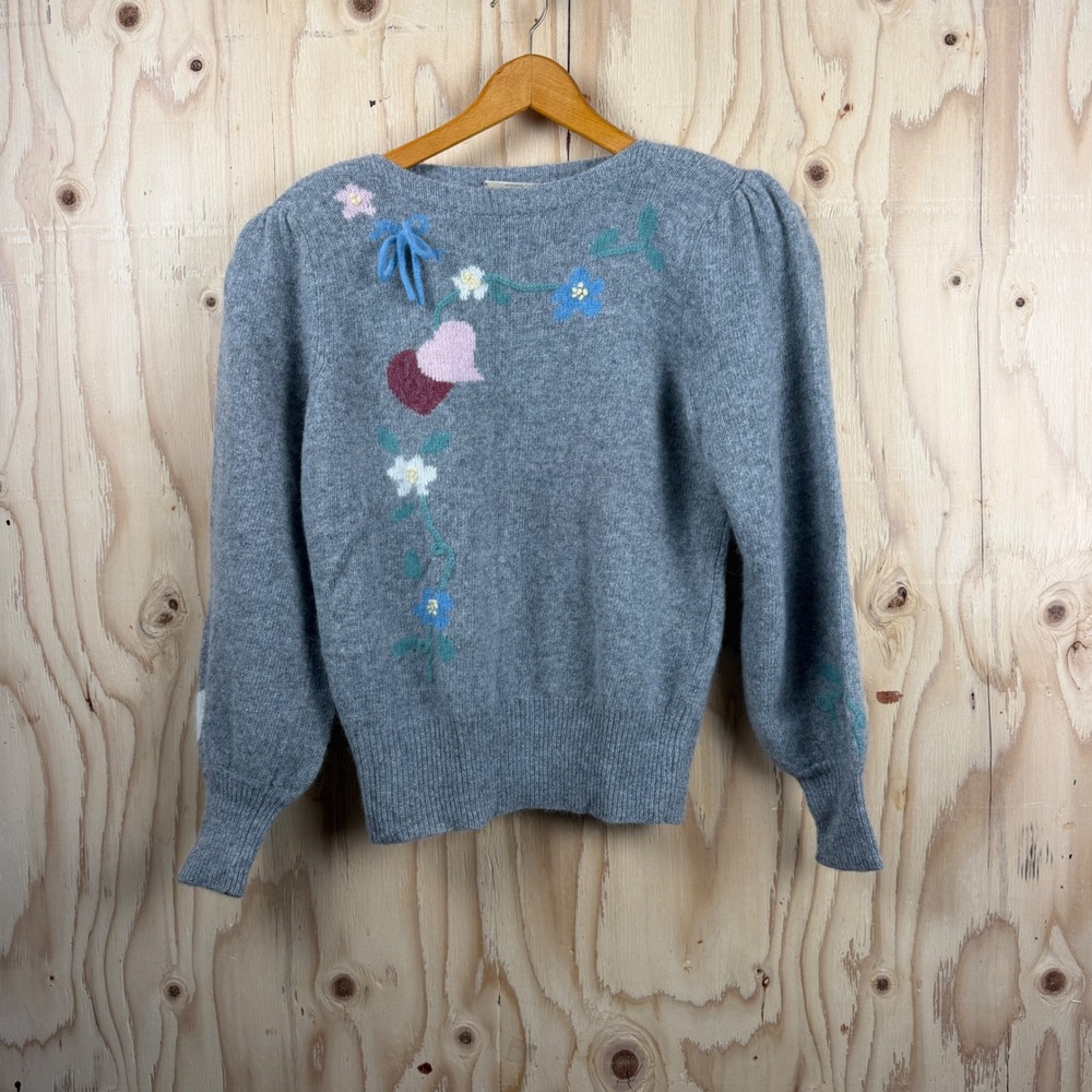 Susan Bristol Sweater Women 40 Gray VTG Angora Wool Floral Embroidered Excellent